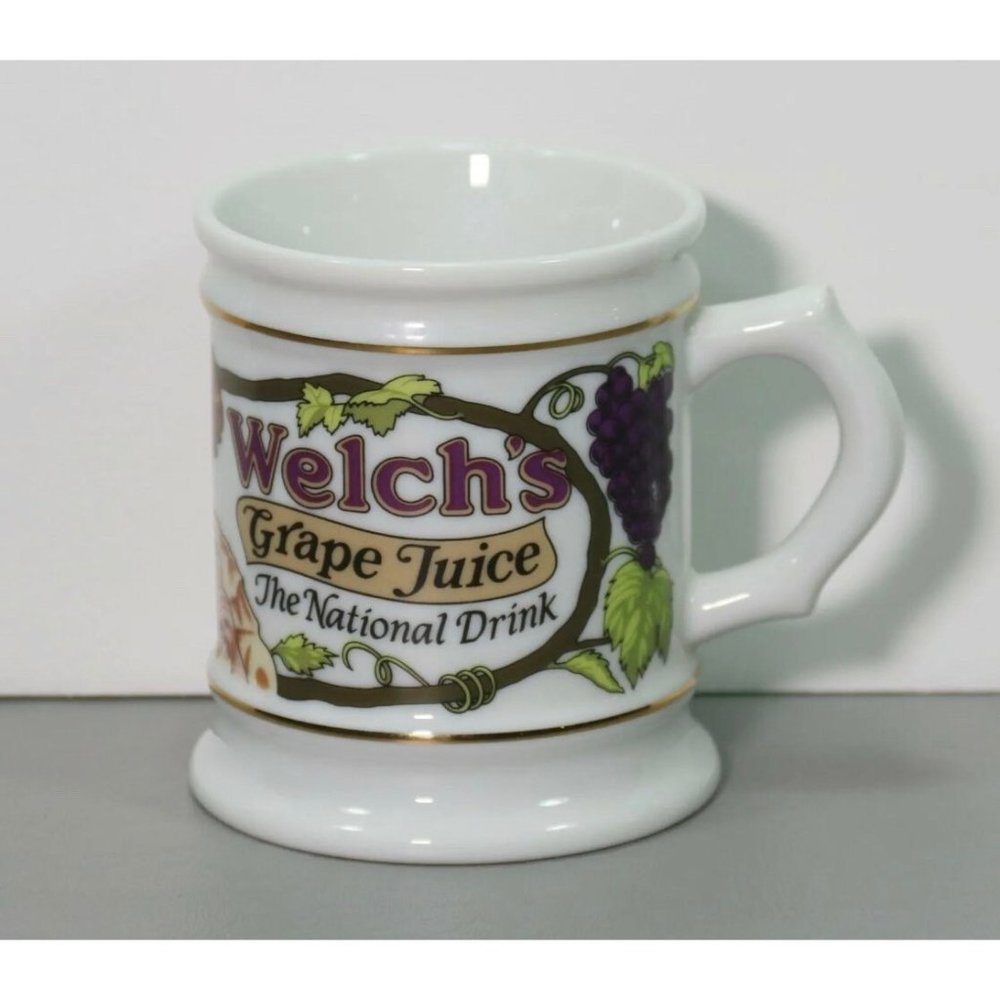 One Franklin Mint The Corner Store Welch’s Grape Juice Mug 1985